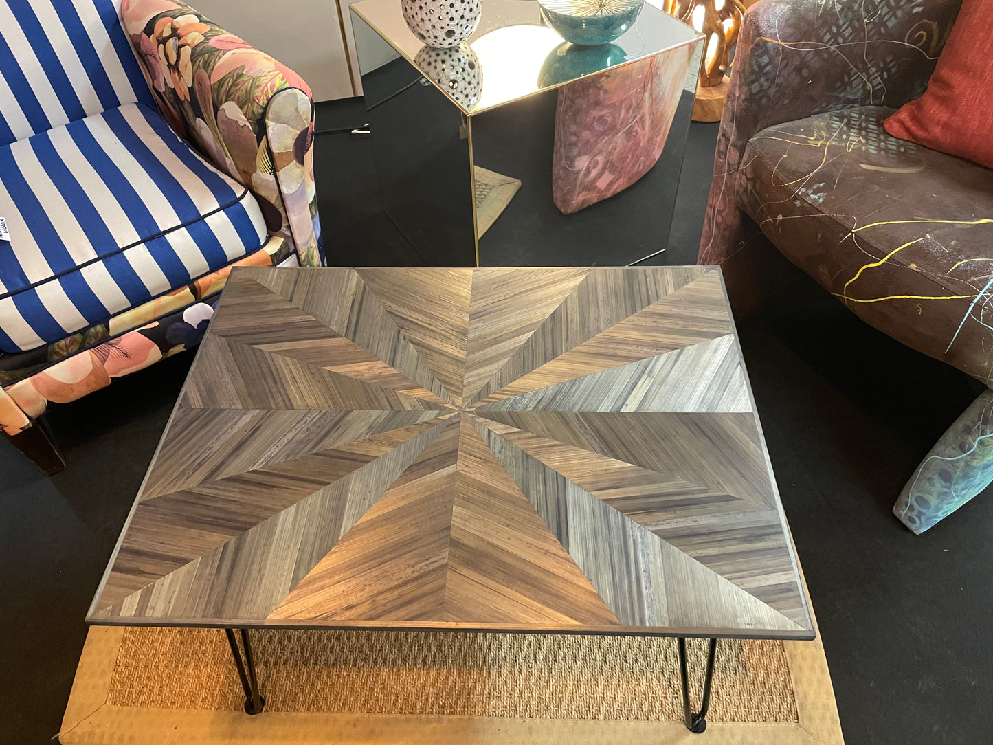 Table basse éclat graphique