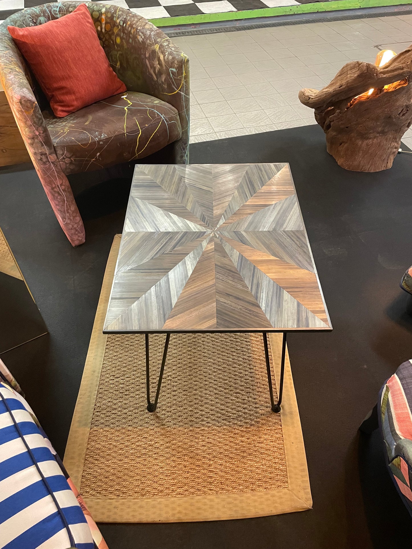 Table basse éclat graphique