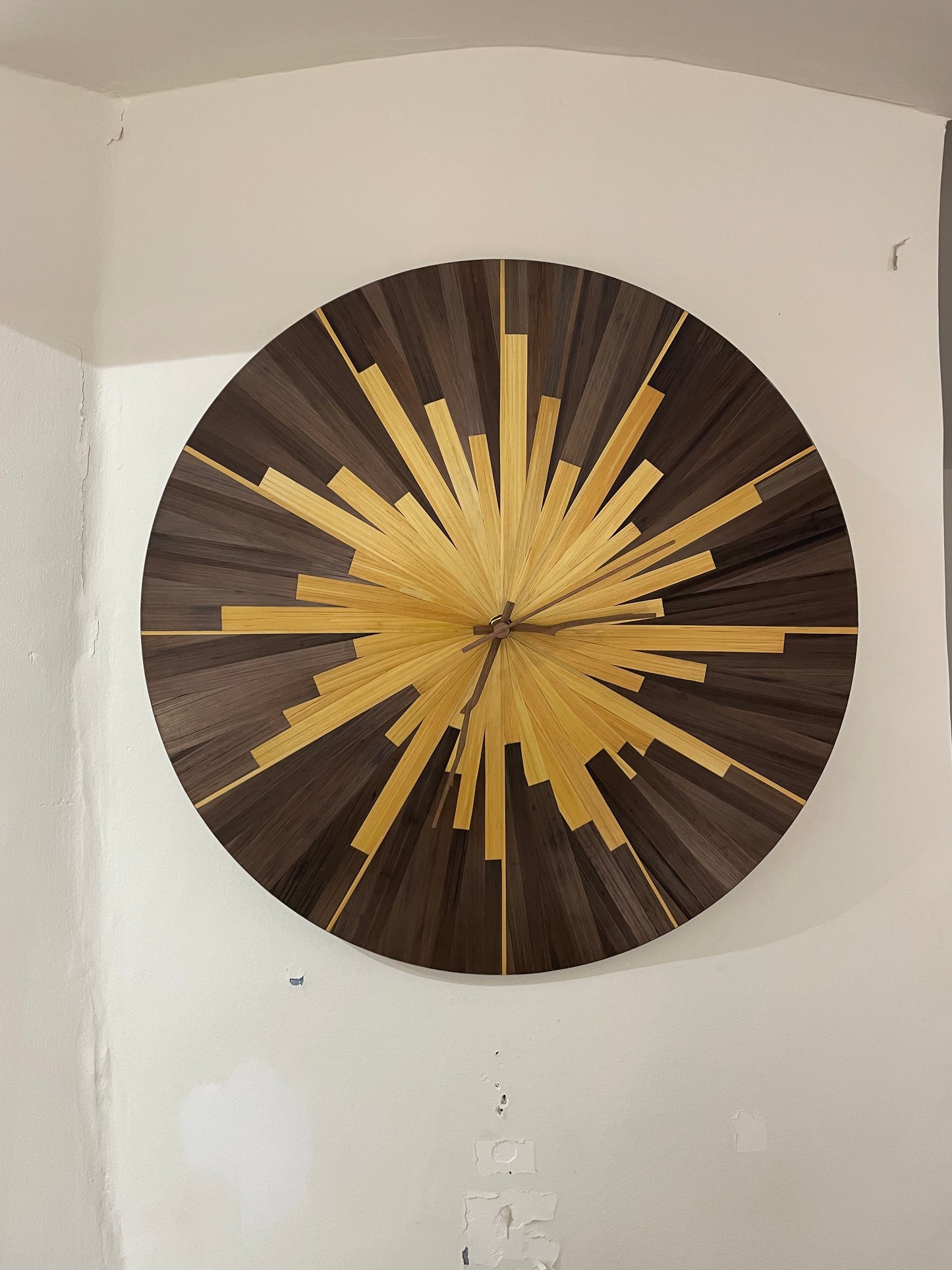 Horloge murale éclat solaire
