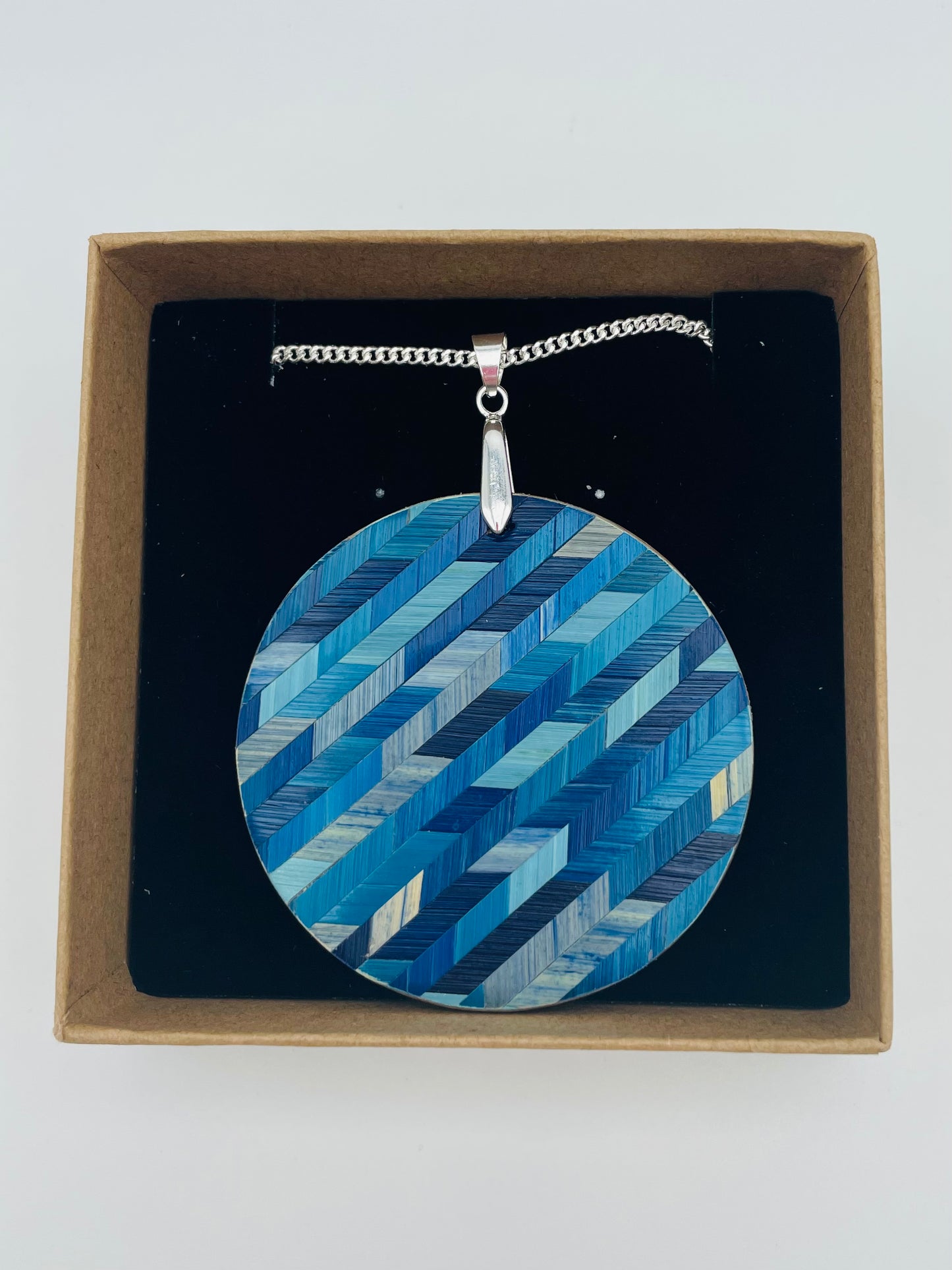 Pendentif rond XL Chevron (plusieurs couleurs)