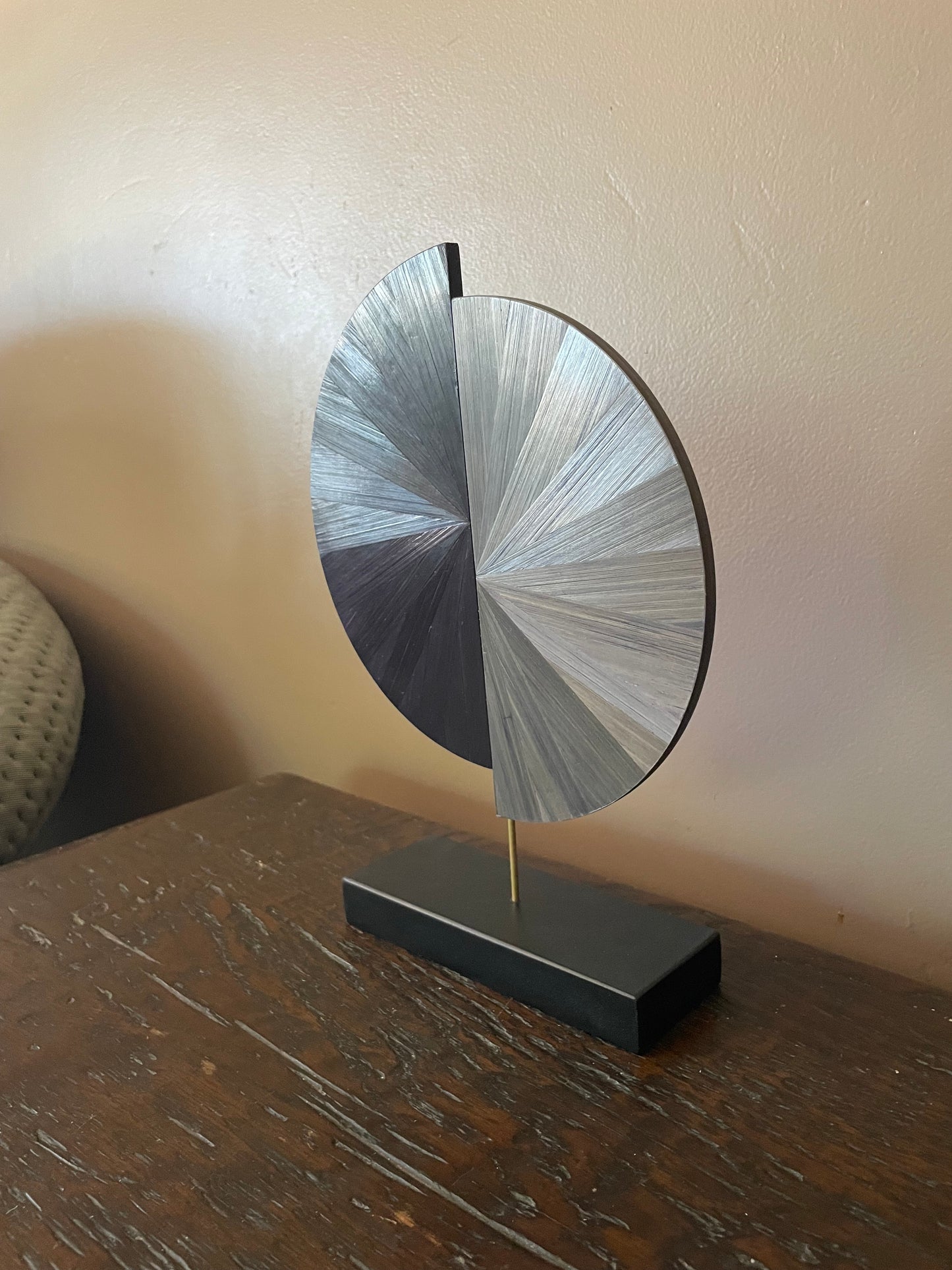 HALO 20 – Sculpture contemporaine en marqueterie de paille –