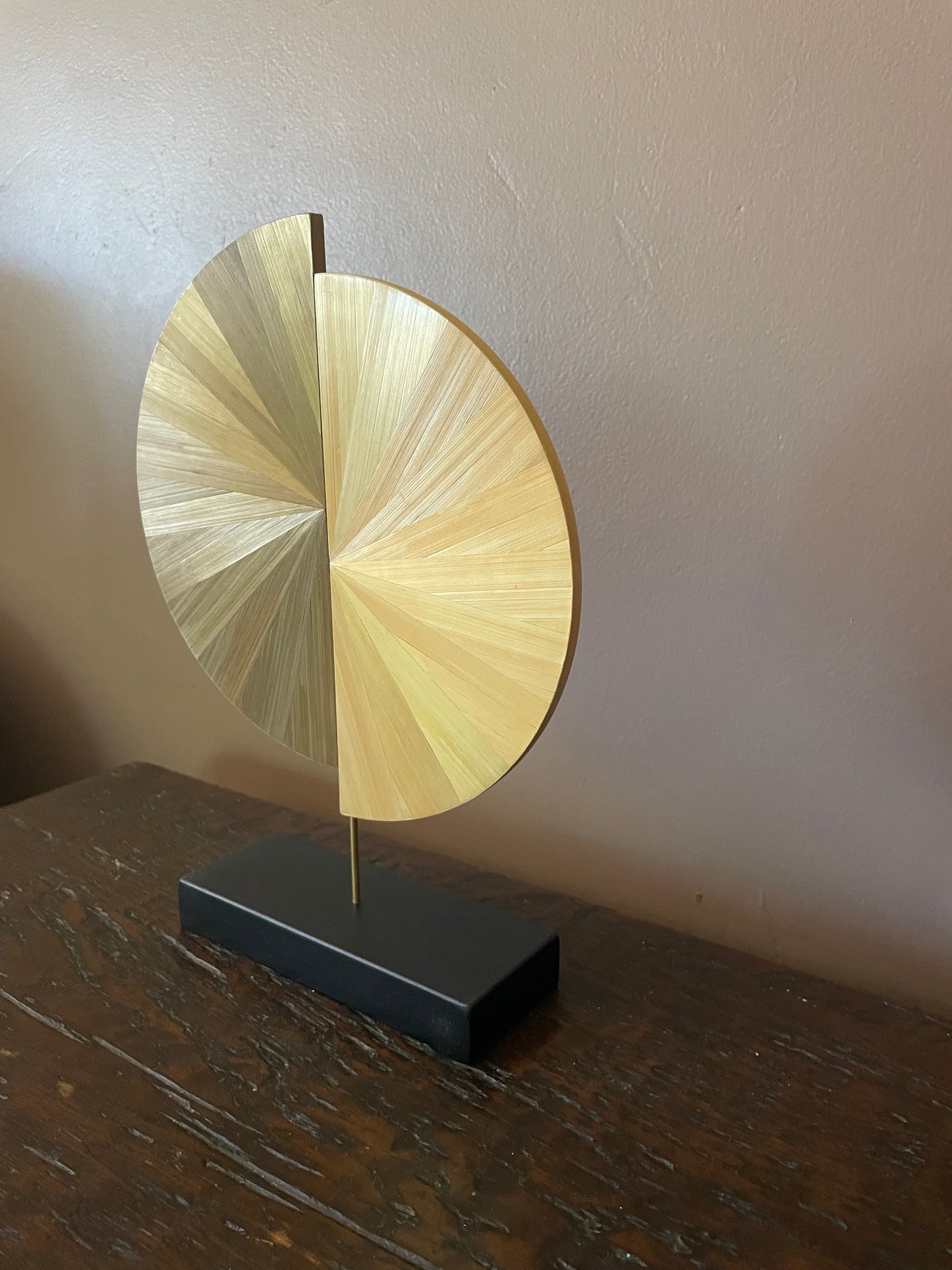HALO 20 – Sculpture contemporaine en marqueterie de paille –