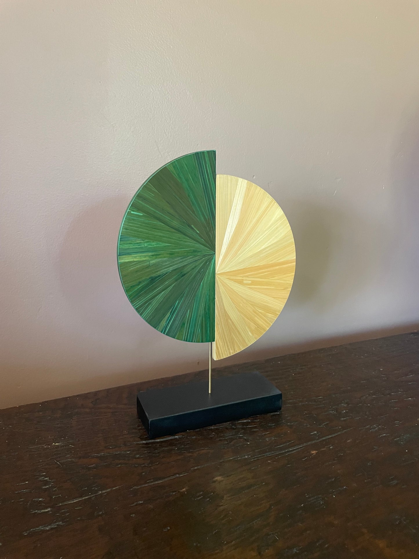 HALO 20 – Sculpture contemporaine en marqueterie de paille –