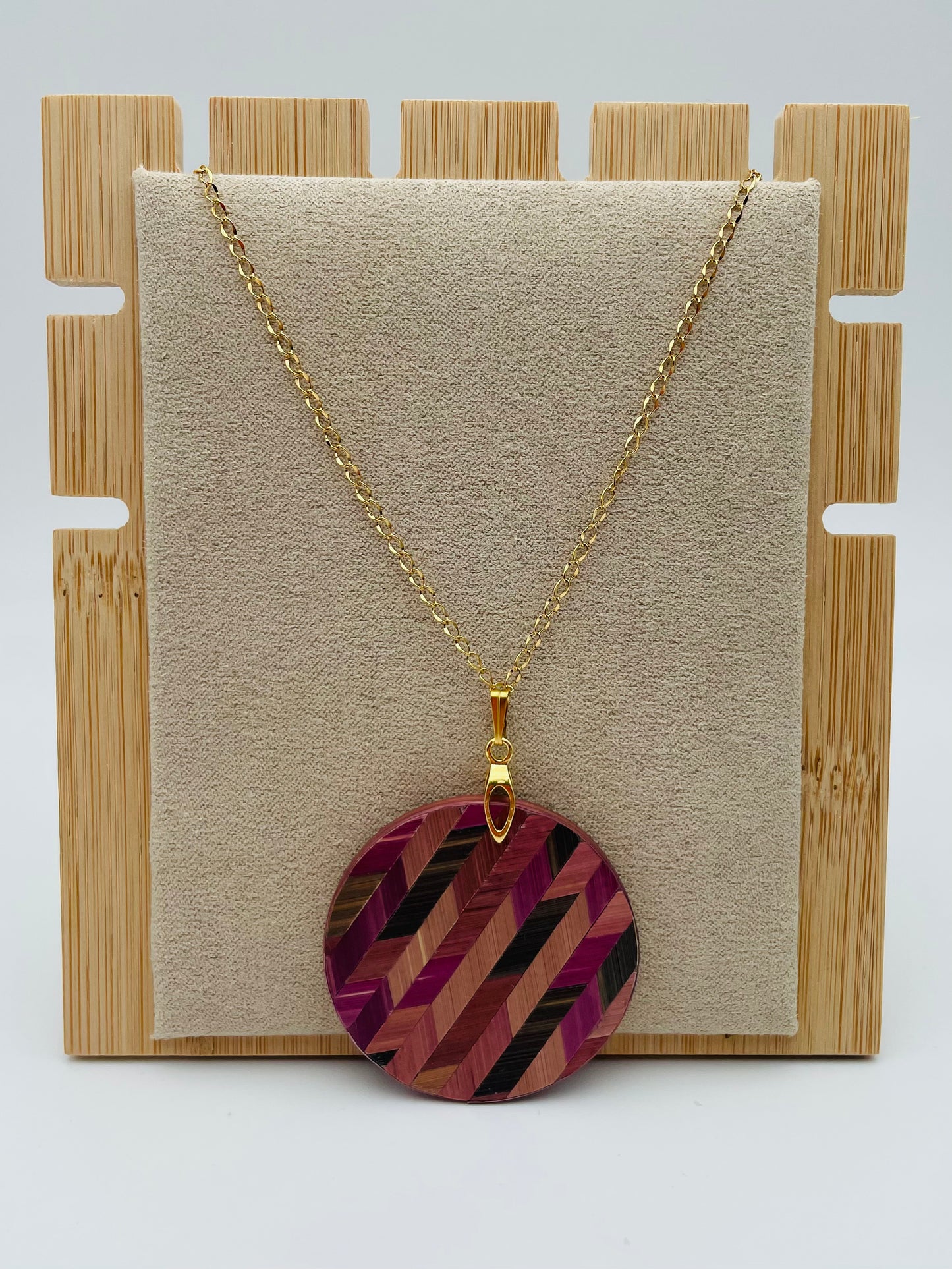 Pendentif rond chevron